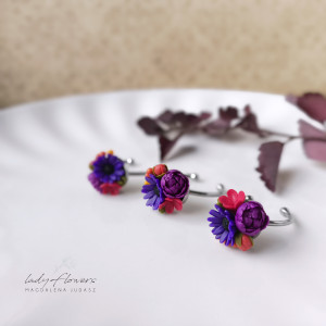 Pierścionek z kwiatami