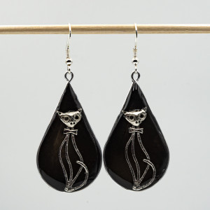 Kolczyki gotyckie z żywicy z kotem 065