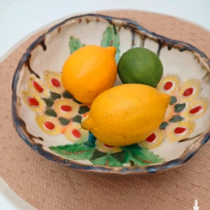 rustykalna miska ceramiczna patera na owoce w stylu folk