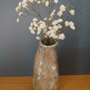 Gliniany wazon pognieciony flakon butelka z gliny