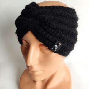 Opaska ręcznie robiona na drutach, czarna.