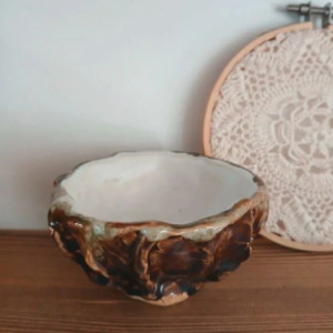 artystyczna miseczka ceramiczna muszelka z gliny