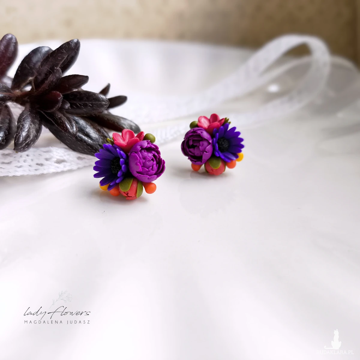 Sztyfciki z jesiennymi kwiatami