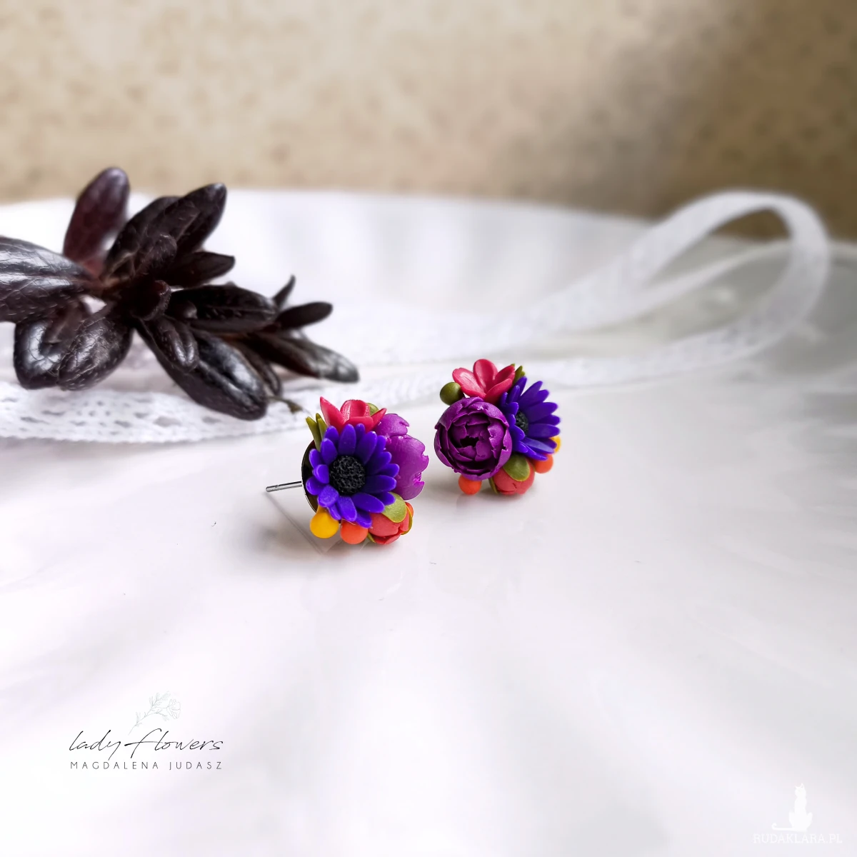 Sztyfciki z jesiennymi kwiatami