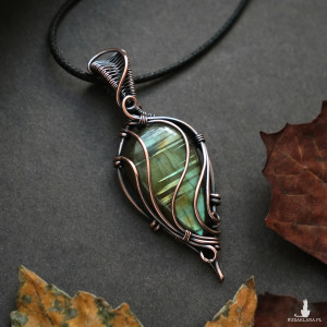 Wisior miedziany naszyjnik z labradorytem UKRUSZONY KAMIEŃ OBNIŻKA CENY