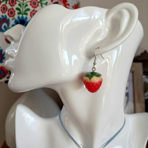 Kolczyki - truskawki