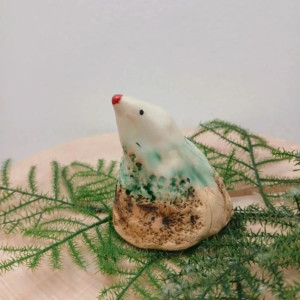 gliniany ptaszek, świąteczna figurka, ceramiczna kuropatwa