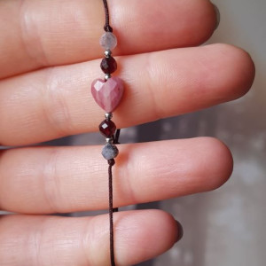 Bransoletka „Blask miłości” - rodonit, granat, opal różowy, serce