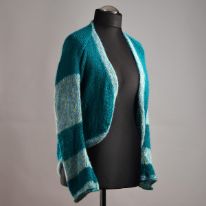 Boho#letni kardigan#moherowy kardigan# zrobiony na drutach#zrobiony ręcznie#dwukolorowy# dekoracyjna plisa# poszerzane rękawy#lekki #miękki