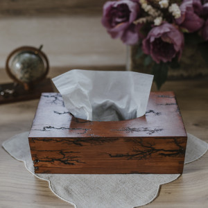 Chustecznik drewniany otwierany, pudełko na chusteczki