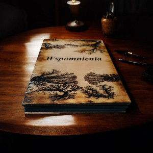 Drewniana księga gości