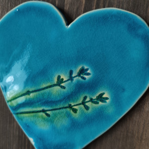 Serce ceramiczne na desce