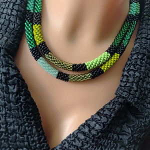 Naszyjnik Zielony Wąż Sznur Koralikowy