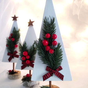 Drewniane choineczki – magia świąt w naturalnym wydaniu