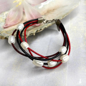 Bransoletka z rzemienia i pereł a1280