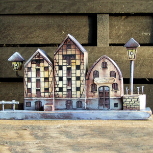 Dekoracja z drewna, ręcznie malowana - domki Spichrze nad Brdą