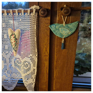 Błękitny ptaszek z chwostem