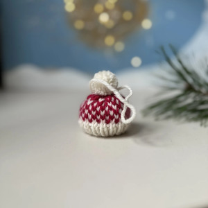 Ozdoba choinkowa, zawieszka, mini-czapeczka, biało-różowa - 1 szt.