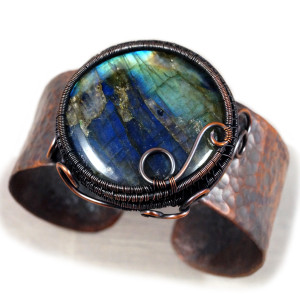 Labradoryt i miedź, Miedziana bransoletka z labradorytami, ręcznie wykonana, prezent dla niej prezent dla mamy, prezent urodzinowy biżuteria