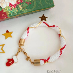Bransoletka ze świąteczną przywieszką - rękawiczką - wykończenia ze stali szlachetnej
