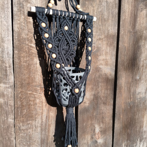 Kwietnik w stylu Boho w kolorze czarnym