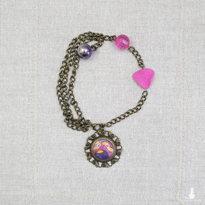 6750 długi naszyjnik z wisiorkiem; wisiorek kwiaty