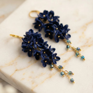 Kolczyki w granatowym kolorze