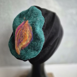 Czapka czarna dzianina Góra pełna