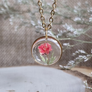 Wieczne kwiaty złota zawieszka złoty wisiorek naszyjnik żywica z żywicy kwiaty z kwiatami retro naturalna dziewczęca kobieca różowa gipsówka