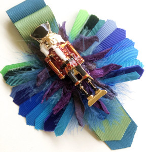 Świąteczna broszka Dziadek do orzechów