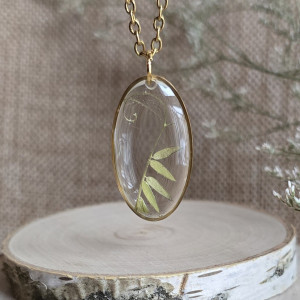 Zawieszka z prawdziwą rośliną zielone listki