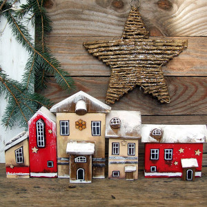 Duży zestaw malowanych, drewnianych domków dekoracyjnych - 5 sztuk