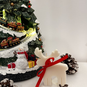 Świeca sojowa renifer prezent na  Mikołajki Boże Narodzenie