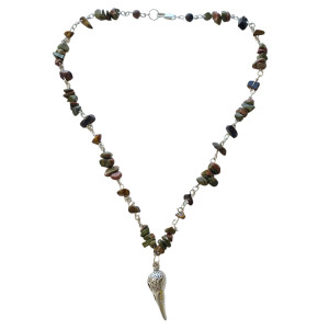 naszyjnik kamienie naturalne czaszka