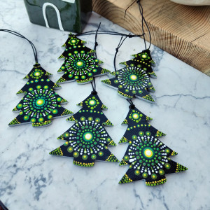 Zawieszki świąteczne "Mandala Choinka" – ręcznie malowane