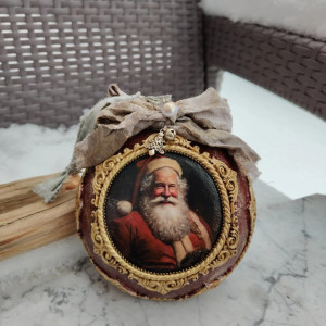 Bombka świąteczna z wizerunkiem Świętego Mikołaja w stylu vintage