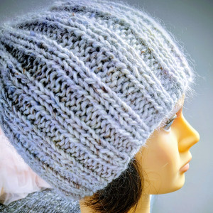 Czapka wełniana ręcznie zrobiona