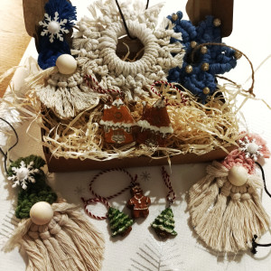 OGŁOSZENIE SPRZEDAŻOWE – Zestaw 10 rękodzielniczych ozdób choinkowych