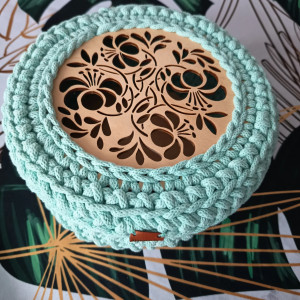 Koszyczek w miętowym  kolorze