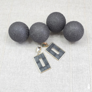 150 Kolczyki Vintage Prostokąty, Szara Struktura, Złota Oprawa