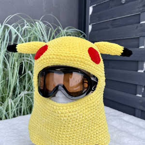 Kominiarka na kask narciarski Pikachu ręcznie robiona na szydełku
