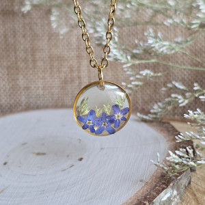 Zawieszka z niezapominajkami