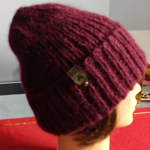 Czapka wełniana ręcznie zrobiona