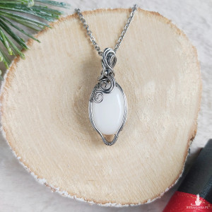 Naszyjnik Kwarc Mleczny "Zimowy Szept" stal chirurgiczna wisiorek handmade wirewrapping