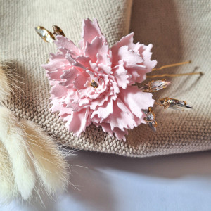 Spinka kokówka  kwiat goździk