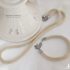 Komplet w kolorze srebrnym - wykończenia ze stali chirurgicznej