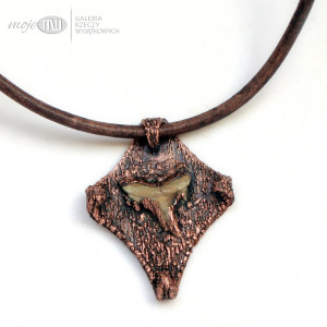 Ząb utopiony w miedzi