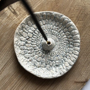 PALOLOPULI podstawka na kadzidełko