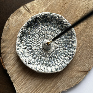 PALOLOPULI podstawka na kadzidełko