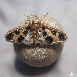 Wyjątkowa broszka ĆMA panterka